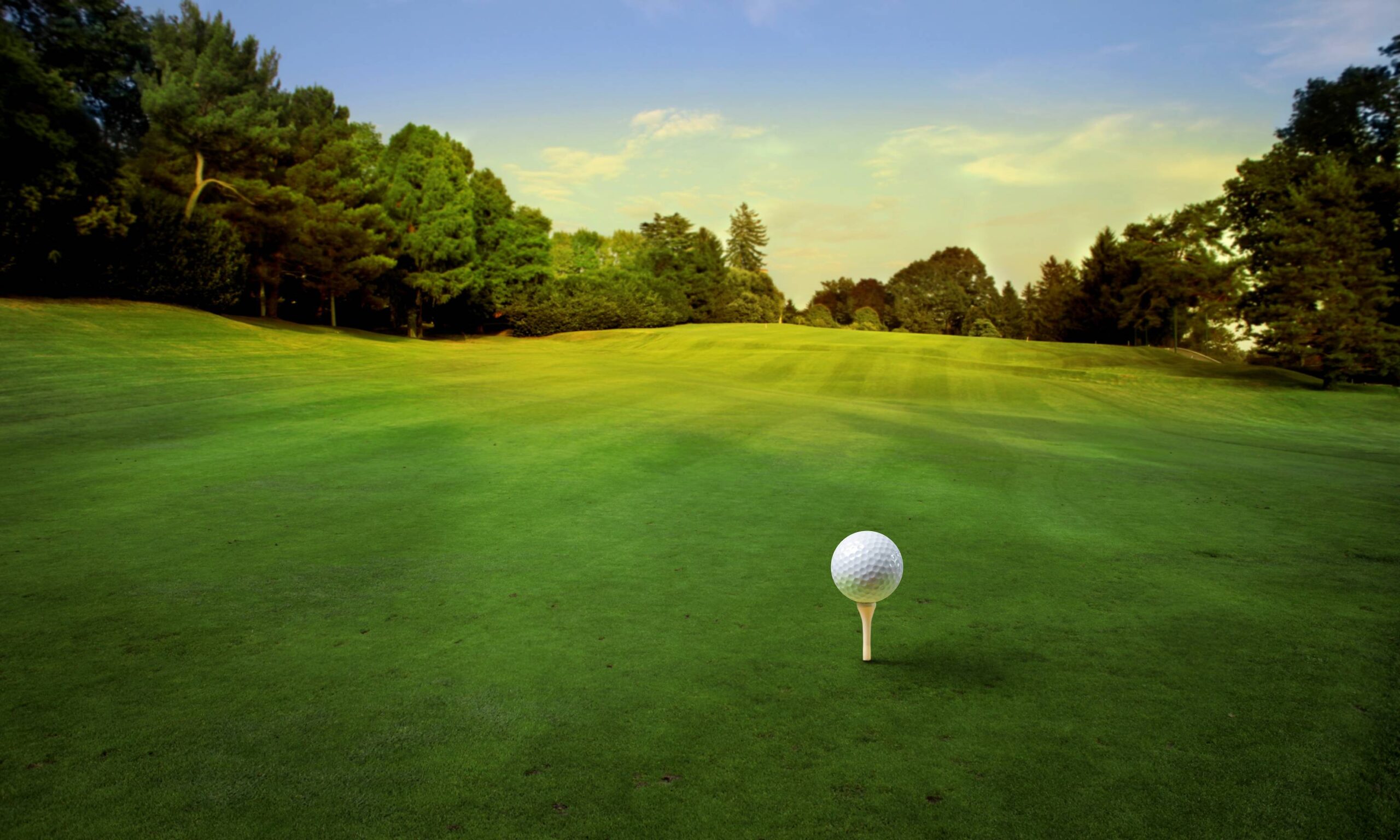 5120x1440p 329 Golf Course Background